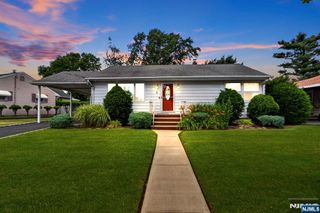 42 Donnalin Place, Clifton, NJ 07013