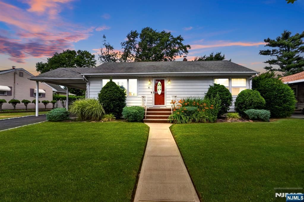 42 Donnalin Place, Clifton, NJ 07013