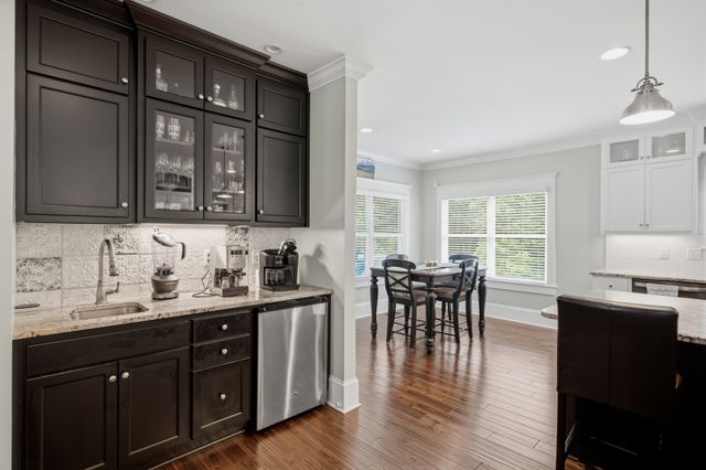 1097 Johnny Hall Rd, Burns, TN 37029