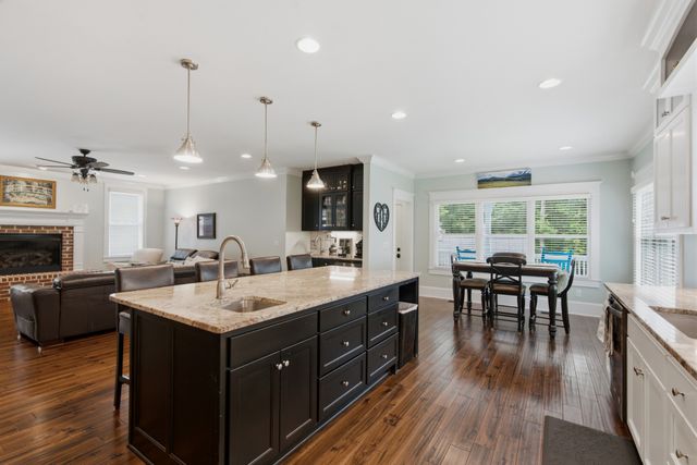 1097 Johnny Hall Rd, Burns, TN 37029
