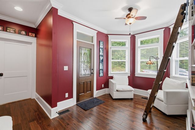 1097 Johnny Hall Rd, Burns, TN 37029