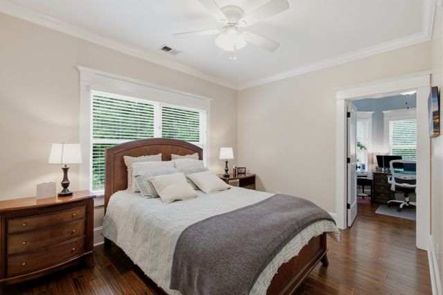 1097 Johnny Hall Rd, Burns, TN 37029
