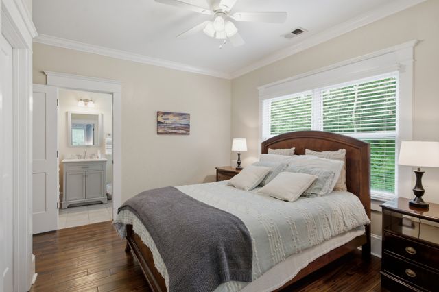 1097 Johnny Hall Rd, Burns, TN 37029