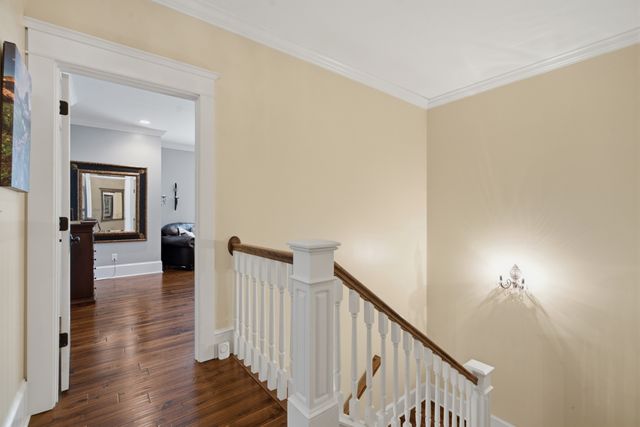 1097 Johnny Hall Rd, Burns, TN 37029