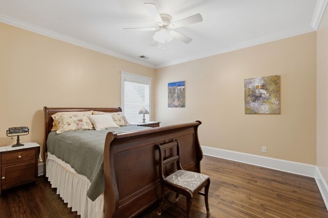 1097 Johnny Hall Rd, Burns, TN 37029