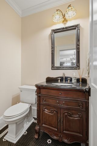 1097 Johnny Hall Rd, Burns, TN 37029