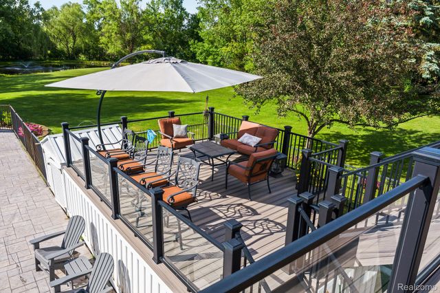 2325 7 Mile Road, Northfield Township, MI 48178