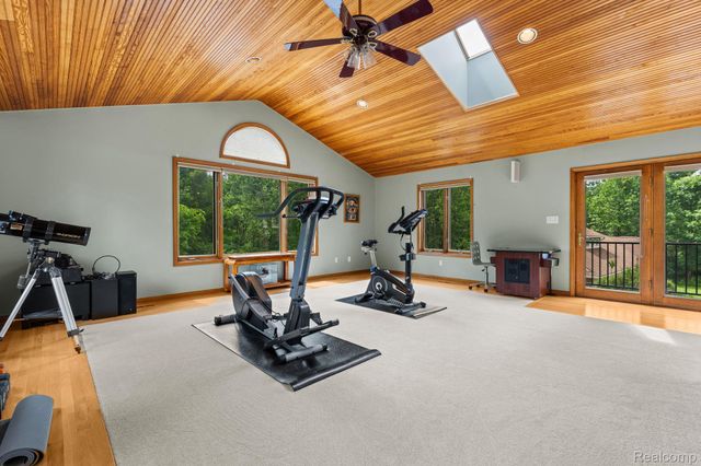 2325 7 Mile Road, Northfield Township, MI 48178