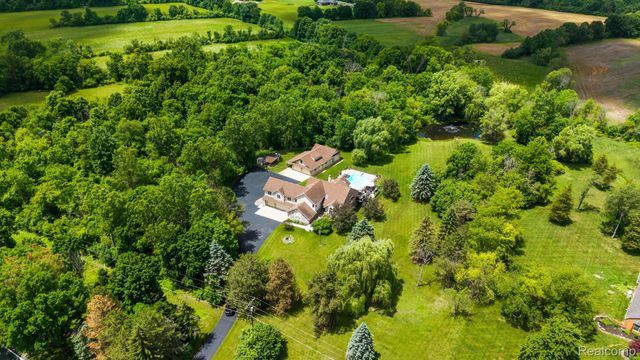 2325 7 Mile Road, Northfield Township, MI 48178