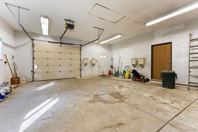 2325 7 Mile Road, Northfield Township, MI 48178