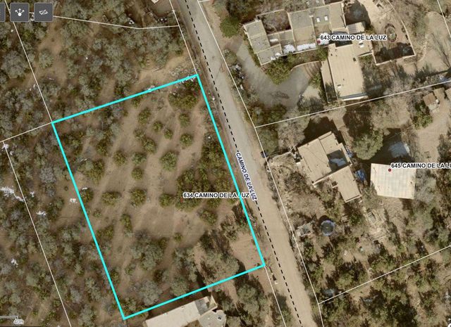 634 Camino De La Luz, Santa Fe, NM 87505