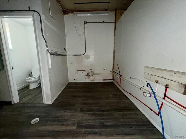 28438 Joy Rd Road, Livonia, MI 48150