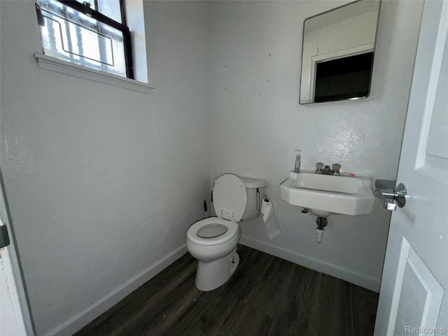 28438 Joy Rd Road, Livonia, MI 48150