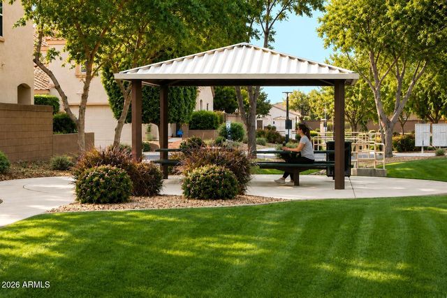 8773 W DAHLIA Drive, Peoria, AZ 85381