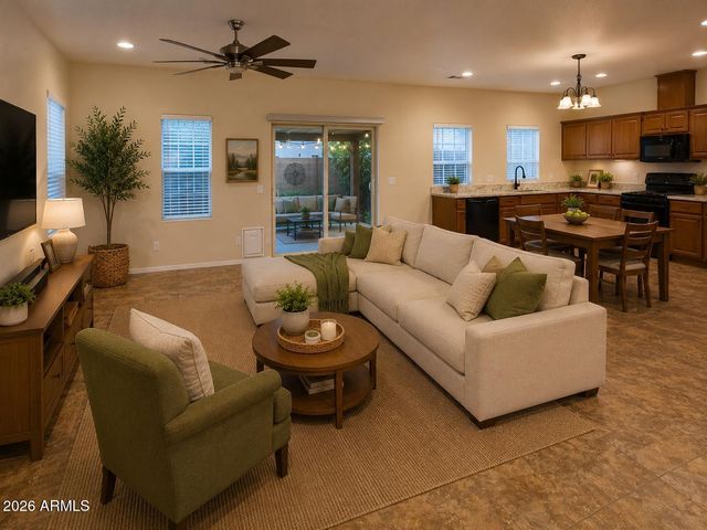 8773 W DAHLIA Drive, Peoria, AZ 85381