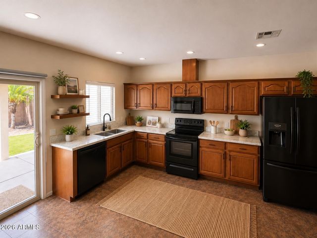 8773 W DAHLIA Drive, Peoria, AZ 85381