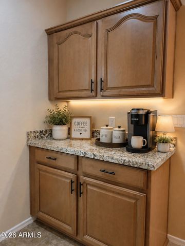 8773 W DAHLIA Drive, Peoria, AZ 85381