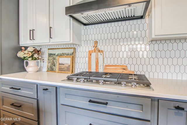 6717 IMPERIAL RIDGE Drive, El Paso, TX 79912