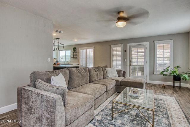 6717 IMPERIAL RIDGE Drive, El Paso, TX 79912