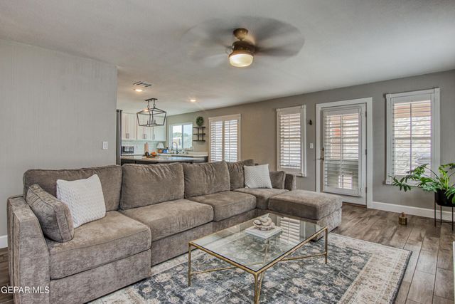 6717 IMPERIAL RIDGE Drive, El Paso, TX 79912