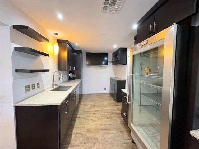 7636 S Quebec Avenue, Tulsa, OK 74136