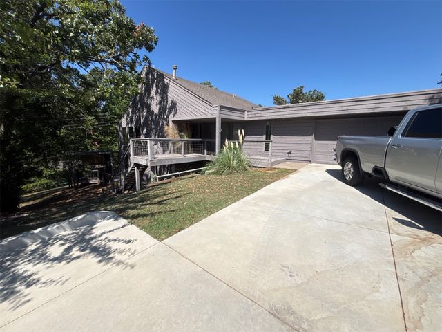 7636 S Quebec Avenue, Tulsa, OK 74136