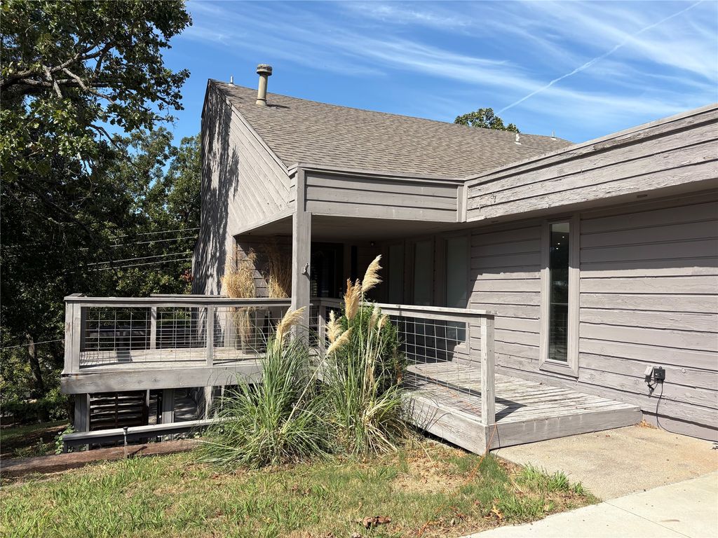 7636 S Quebec Avenue, Tulsa, OK 74136