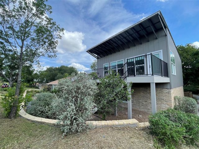 1706 Windoak DR, Austin, TX 78741