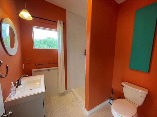1706 Windoak DR, Austin, TX 78741