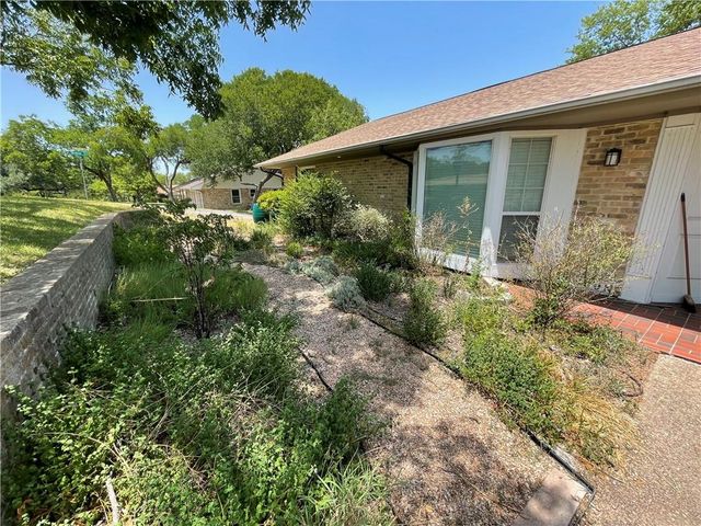 1706 Windoak DR, Austin, TX 78741