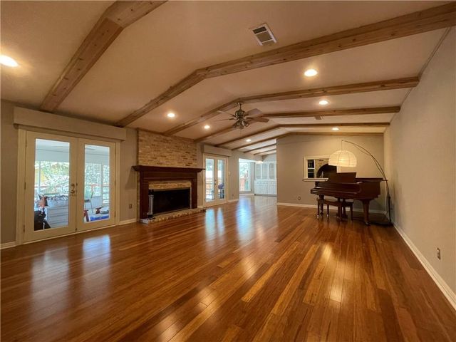 1706 Windoak DR, Austin, TX 78741