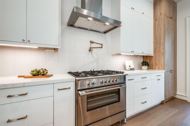 407 E 27th Street, Houston, TX 77008