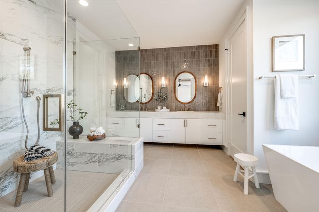 407 E 27th Street, Houston, TX 77008