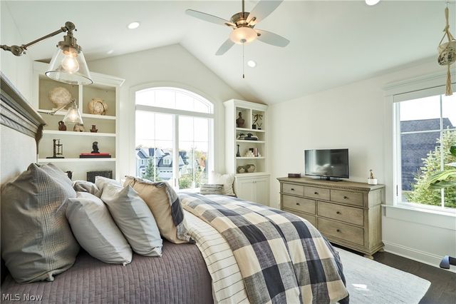 17552 Gates Landing Drive, Chagrin Falls, OH 44023