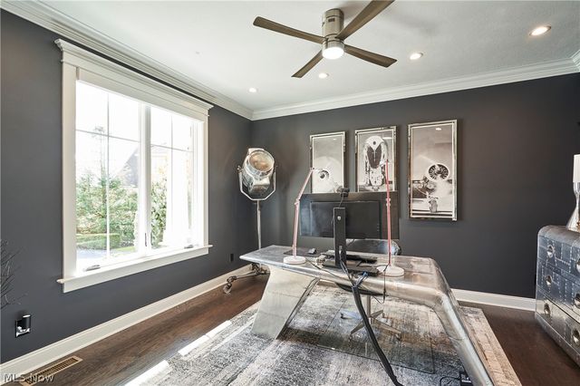 17552 Gates Landing Drive, Chagrin Falls, OH 44023