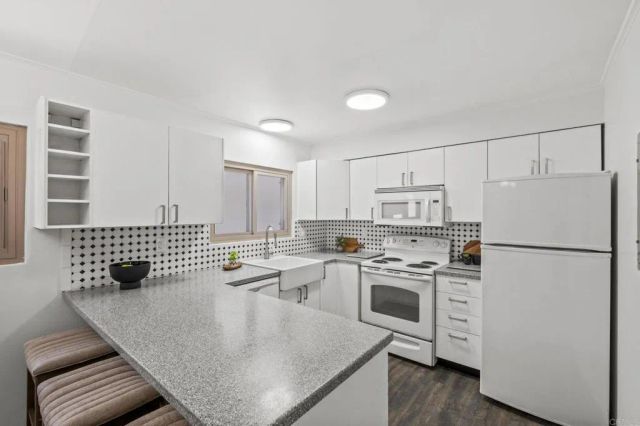 2658 Worden Street 223, San Diego, CA 92110