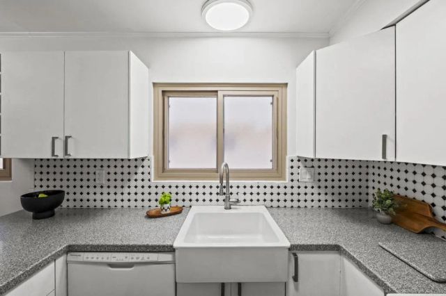 2658 Worden Street 223, San Diego, CA 92110