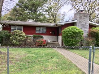 1318 S Mill Street, Grove, OK 74344