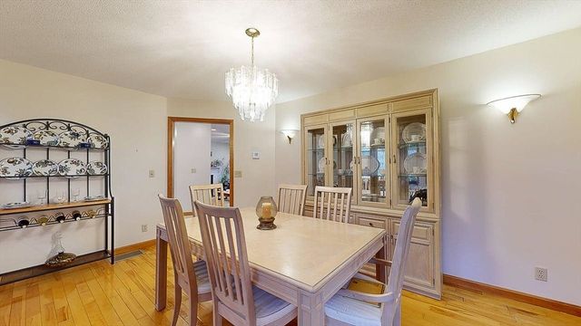 51 Sheffield Dr, Belchertown, MA 01007