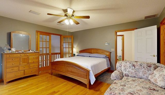 51 Sheffield Dr, Belchertown, MA 01007