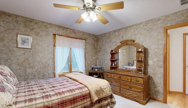 51 Sheffield Dr, Belchertown, MA 01007