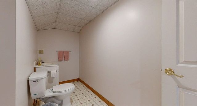 51 Sheffield Dr, Belchertown, MA 01007