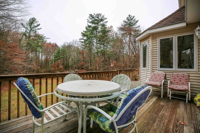 51 Sheffield Dr, Belchertown, MA 01007