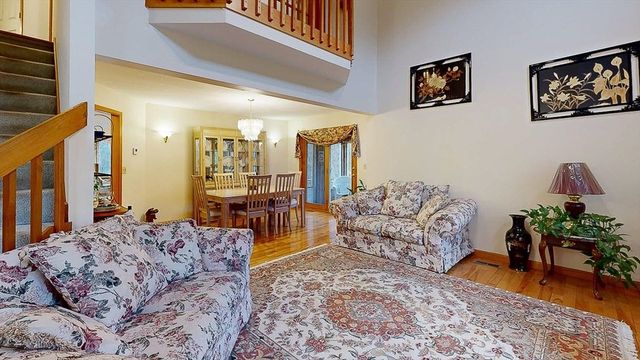 51 Sheffield Dr, Belchertown, MA 01007