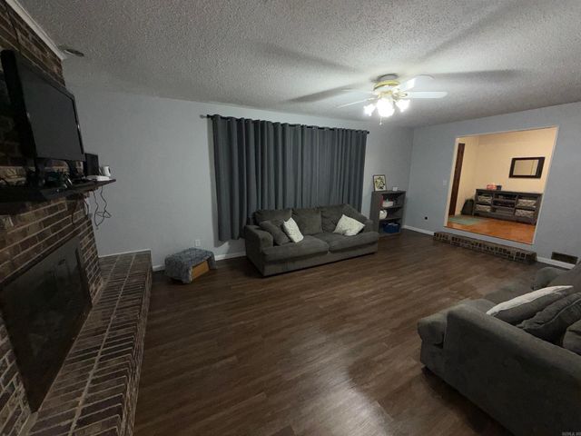 14822 Cedar Heights Road, North Little Rock, AR 72118