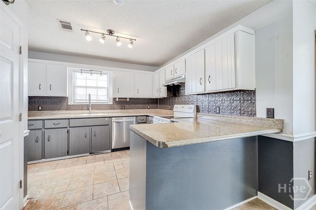 388 Meloney Drive, Hinesville, GA 31313