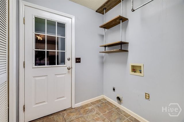 388 Meloney Drive, Hinesville, GA 31313