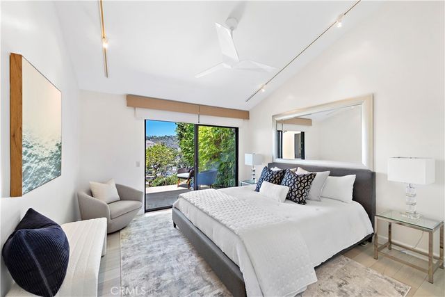 940 Summit Drive, Laguna Beach, CA 92651