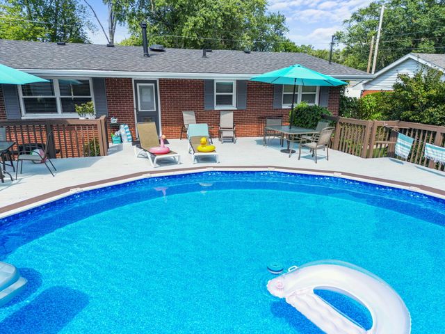401 S 15th Street, Chesterton, IN 46304