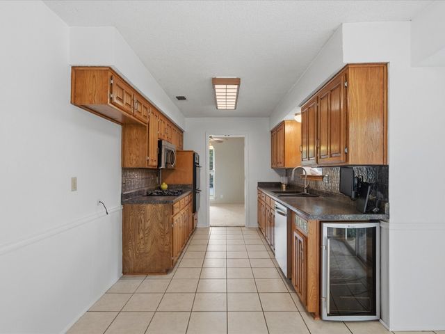 602 Adams Drive, Duncanville, TX 75137